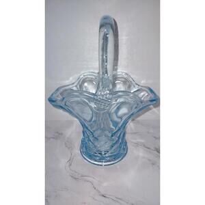 L.E. Smith Glass Dominion Basket light blue Vintage